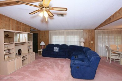 5 917 Hemlock - Living Room - View 2jpg