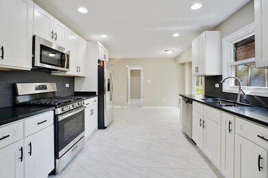 20611 Attica Rd, Olympia Fields, IL 60461 - photo 5