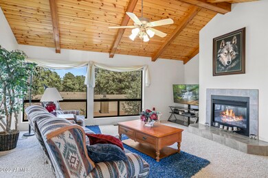 Living Room (4)