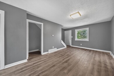 3654 Arnelle Rd unit A, Columbus, OH 43228 - photo 6