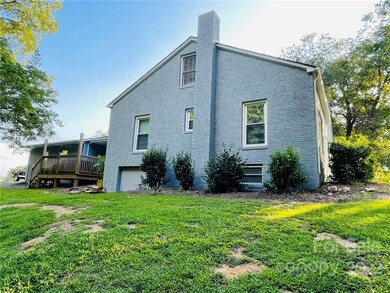 565 Bell Farm Rd, Statesville, NC 28625 - photo 2