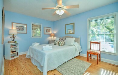 Guest BR new bedding, accessories