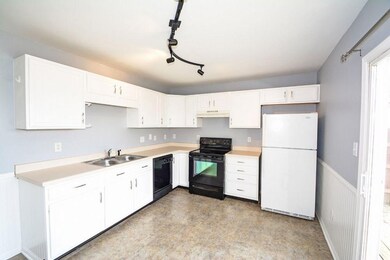 1994 Falcon Ct, Franklin, IN 46131 - photo 6