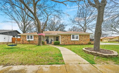 3025 Highgate Ln, Bedford, TX 76021 - photo 2