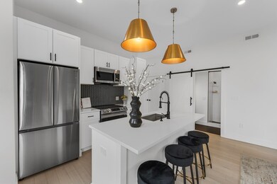 7 Wordsworth St unit 4, Boston, MA 02128 - photo 2