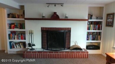 810 Stokes Ave, Stroudsburg, PA 18360 - photo 4