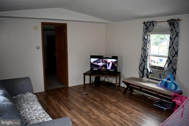 270 W Uwchlan Ave unit 53, Downingtown, PA 19335 - photo 2