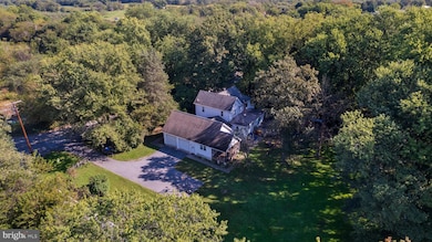 24 Potomac Ave, Shenandoah Junction, WV 25442 - photo 2