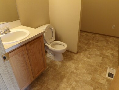 9838 Greenleaf Loop SE, Yelm, WA 98597 - photo 6