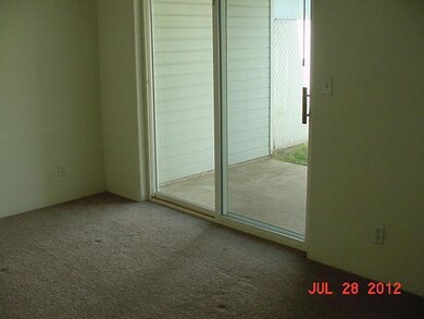 1074 Cherry St, Central Point, OR 97502 - photo 6