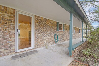 1410 Penny Lake Dr, Wallis, TX 77485 - photo 5