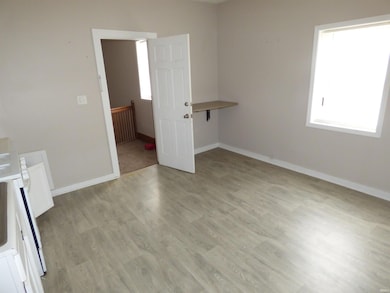 457 N Main St, Frankfort, IN 46041 - photo 7