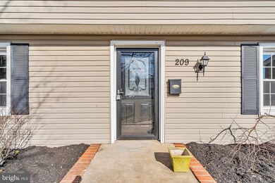 209 Somerset Dr, Willingboro, NJ 08046 - photo 4