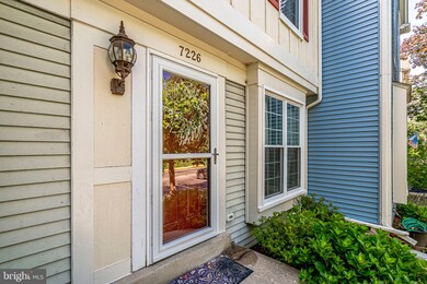 7226 Stover Dr, Alexandria, VA 22306 - photo 5