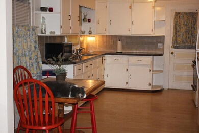 148 Denver St, Springfield, MA 01109 - photo 4