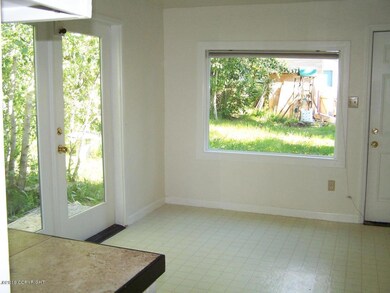 Right Unit - Living/Dining Area