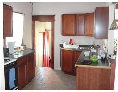 520 S Butler Blvd, Lansing, MI 48915 - photo 3