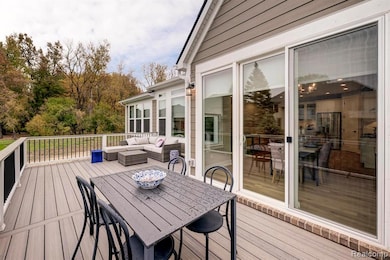 3102 Rose Ln, West Bloomfield Township, MI 48324 - photo 3