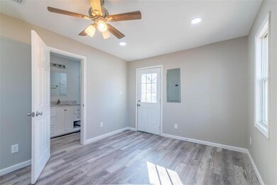 220 W Murray St, Denison, TX 75020 - photo 7