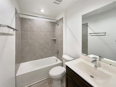 8107 Precious Passing Way, Rosharon, TX 77583 - photo 6