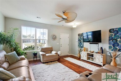 This room is comfy-cozy!