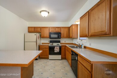 6033 E 21st Ave-12