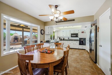 10209 W Caron Dr, Sun City, AZ 85351 - photo 2