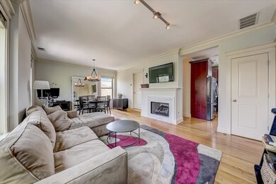 1651 W Catalpa Ave unit 3, Chicago, IL 60640 - photo 4