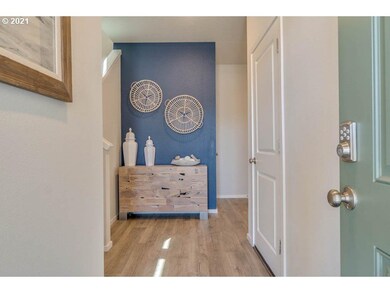 2957 W St, Springfield, OR 97477 - photo 2