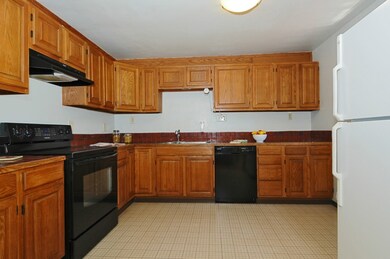 739 N 199th St, Shoreline, WA 98133 - photo 7