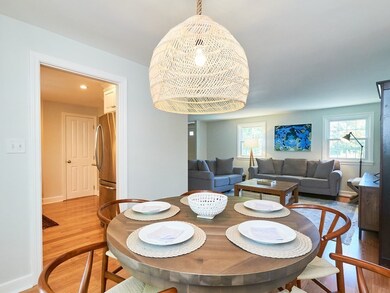 719 Hammond St, Chestnut Hill, MA 02467 - photo 6