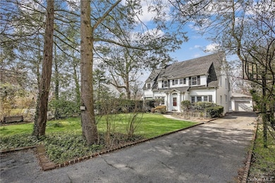 43 Palmer Ave, Scarsdale, NY 10583 - photo 2