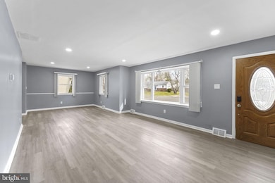 812 Beverly Dr, Somerdale, NJ 08083 - photo 6