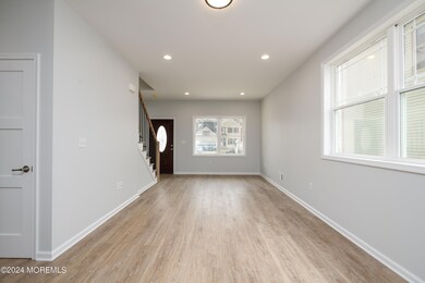 Living Room:Dining Room