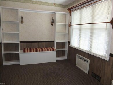 Another view of the dining room.