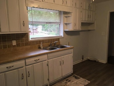 2335 Scotty Cir, Decatur, GA 30032 - photo 4