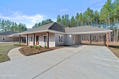 150_Woodbridge_Ln-4