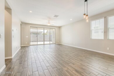 Group-0009-023_3725Gilbert_Livingarea