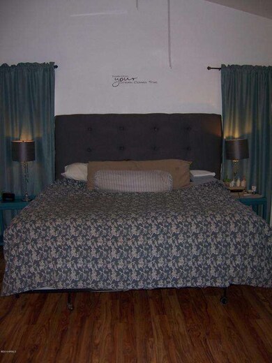 7_Master Bedroom