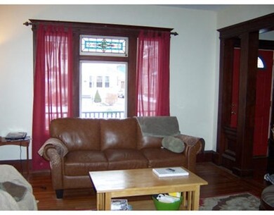 484 White St, Springfield, MA 01108 - photo 2