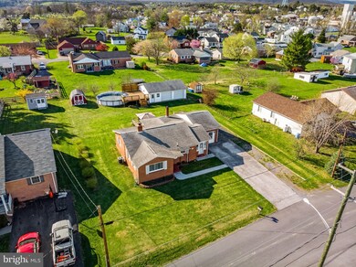 246 Aileen Ave, Strasburg, VA 22657 - photo 2