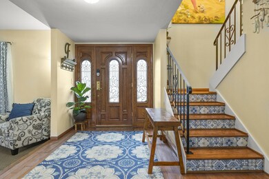 6-web-or-mls-UpmarketMedia-2140Nor-6