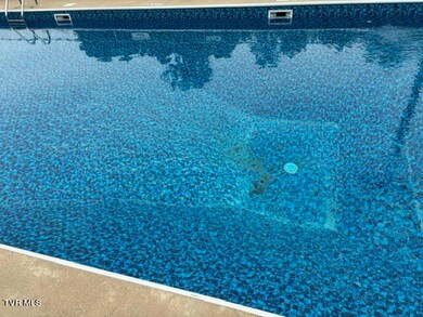 carriage hills pool 3