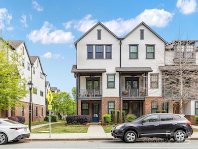 933 E 36th St, Charlotte, NC 28205 - photo 2