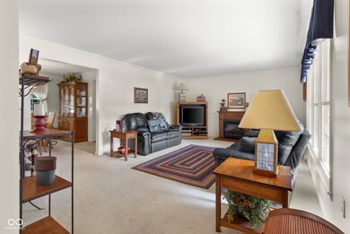 3140 Heather Ln, Columbus, IN 47203 - photo 7