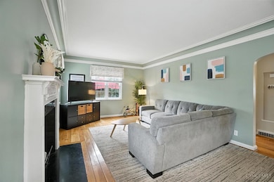 3935 Eileen Dr, Cincinnati, OH 45209 - photo 5