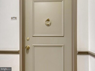 Cathedral Ave Cooperative unit 409, Washington, DC 20016 - photo 3