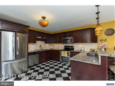 1054 Wild Turkey Ln, Bushkill, PA 18324 - photo 4