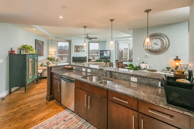 4_Cherokee_Blvd_406_07