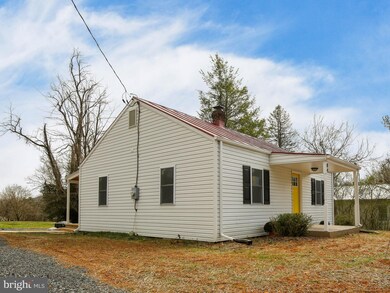 84 Freezeland Rd, Linden, VA 22642 - photo 2